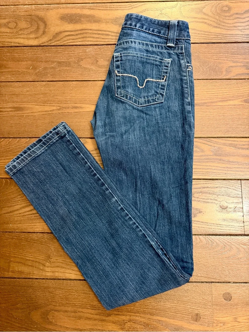 Kimes Ranch Betty blue & black thread